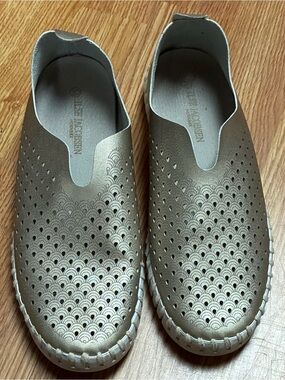Ilse Jacobsen Metallic Tulip 139 Slip On Perforated Flat Sneaker Gold Platin 36